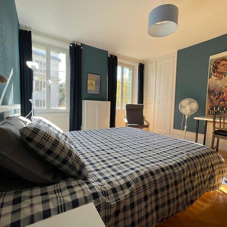 Le Locle : Bel Appartement Chaleureux エクステリア 写真